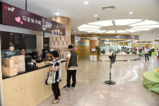 은은한 커피향 가득한 김해시청 민원실