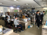 진해고교 신문기자 동아리 경남도민일보 견학