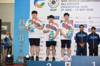 한국 주니어 대표팀, 창원세계사격선수권 50m 권총서 은메달 획득