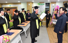 진주중앙·장대시장·청과상점가 상인 상권혁신대학 졸업식