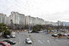 [경남을 기록하다] (64) 반송아파트