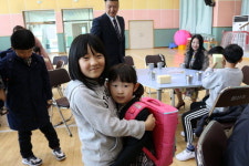 [얘들아 학교가자]역사 되새기며 뜻깊은 새학기 시작