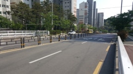 창원시 진해구청, 무단횡단 방지 시설로 교통사고 예방