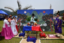 거제 상문동 다문화가정 전통혼례로 백년가약