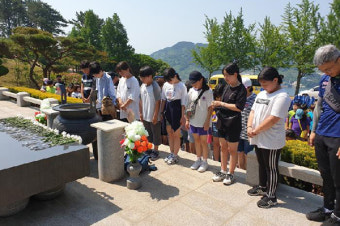 통영 제석초, 원문 해병전적지 답사를 통해 호국의 역사를 마주하다