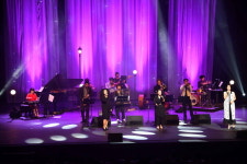 재즈 옷 입은 가요, 색다른 시간여행