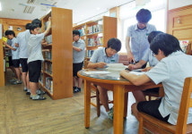 너무 부러운 반바지 교복