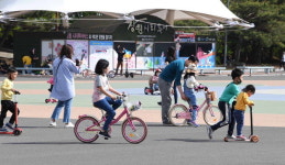 자전거·킥보드 탈 때도 거리 두기