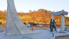 기득권 내려놓고 저울처럼 고른 세상 향해서