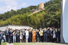 우포따오기 따라 내년엔 창녕 방문의 해로