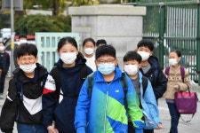학교서 매일 친구들 만나 좋아요