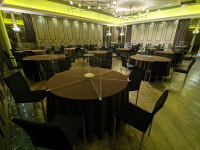 거리 두기 강화에 예식·장례업 시름시름