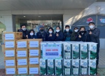 거제 능포동 주민자치위, 성품 전달