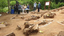진주 화령골 파헤치니 민간인 학살 증거 여럿
