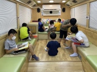 적량초, 찾아가는 북버스로 책과 더 친해졌어요