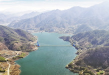 지리산 청학골 하동호에 출렁다리 설치