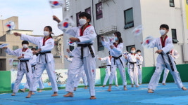 오늘 하루만이라도 독도 떠올려주기를