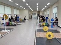 고성여중 새 훈련장서 금빛 바벨 구슬땀