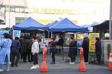 경남 확진자 나흘째 100명대