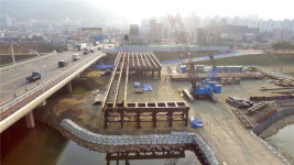 양산교 차량 우회 가설교량 3월 개통