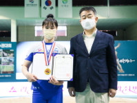 거제시청 씨름선수권 여자부 두 체급 석권