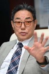 굴양식업계 산증인 굴껍데기는 보물이다