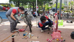 창원레포츠파크 김해지점 등 자전거 수리봉사