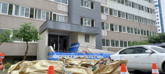 밀양 가곡주공 주민, 집단 리모델링 작업에 고통