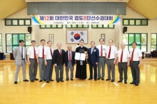 박경옥 창원검풍검도관장 검도8단선수권 준우승
