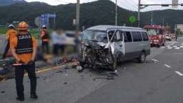 합천 야로면 사거리에서 차량 3대 충돌
