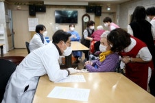 김해시, 의사회와 감염취약시설 방문접종반 운영