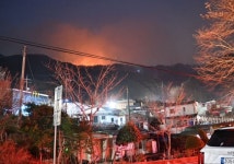 하동 화개면 지리산 산불…일출 뒤 헬기 28대 투입