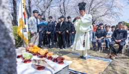 인류 위해 희생된 가축 넋 위로해요