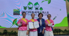 하동 횡천초교 전국청소년풍물경연 최우수상