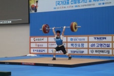 경남도청 한명목, 전국역도선수권 3관왕 등극