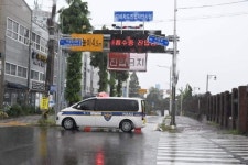 [태풍 카눈 10일 09시 45분] 창원 팔룡제1지하차도 통제