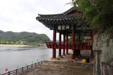 산기슭 황강 마주한 누각 조선팔도 최고 비경이어라