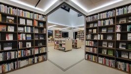 책방지기 문재인 작은 마을에 아이들 소리...책방 하길 참 잘했다