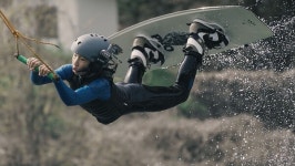 물 위를 달리는 소년 정하민 슈퍼맨처럼 날고 싶어요