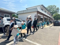 초-중학생 함께 지역 명소 알리고 바다쓰레기 줍고