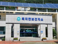 섬 주민 홀로 책임지는 보건지소...늘어나는 의료 수요 못 버틴다