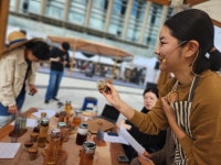 도시에서 만나는 농민-소비자...수확물만큼 대화도 넘쳐요
