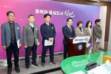 창원시 마산합포구 가포로에 동백벚꽃길 조성