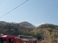 김해시 생림면 나전리 산불 잔불에 연기