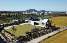 [경남家] 함안 산천 전망 단독주택, 효심이 깊다