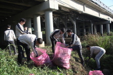 삼성웰스토리(주)효성중공업창원4공장 | 효성중공업㈜ 창원공장 임직원, 1사 1하천 환경정화 활동