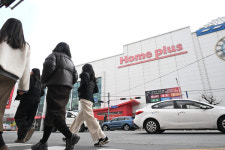 홈플러스 진해점 매각 추진...노조 회생 아닌 청산 수순