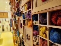 손끝 예술 한평생, 제자와 함께 한 올 한 올 명맥 잇기 [경남 무형유산을 찾아서]