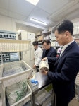 경남도, 중동전쟁 여파 의약품 수급 현장점검