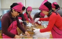 동대문구 목련회, 동대문노인종합복지관 어르신 배식봉사